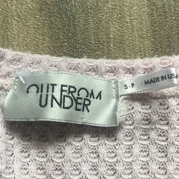 CLEARANCE✨ Out From Under Light Pink Cold Shoulder Thermal - Picture 6 of 7